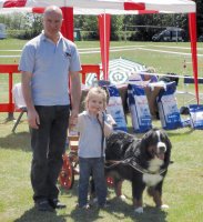 Mervyn with Chloe and Amy in the Lunch Time Carting Parade