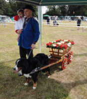 Mervyn with Abbie and Amy with her cart